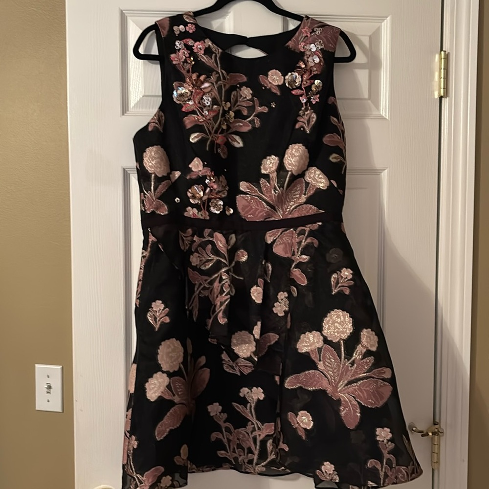 MARCHESA NOTTE Black and Pink Floral Fit-&-Flare Mini Dress w Cutout Back